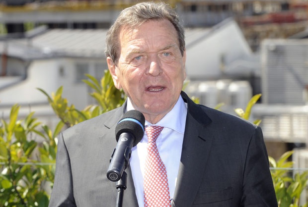 Шредер: Време је да Немачка одустане од изолације Русије